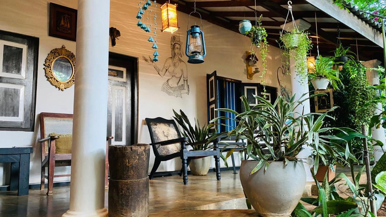 The Courtyard Villa سيغيرِيا المظهر الخارجي الصورة