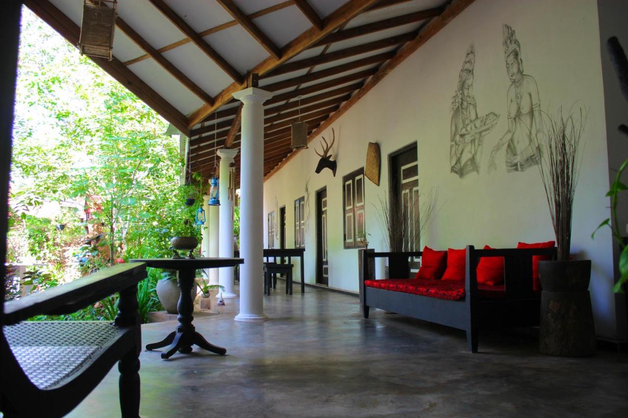 The Courtyard Villa سيغيرِيا المظهر الخارجي الصورة